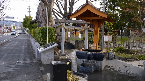 18.松本神社の湧水.jpg