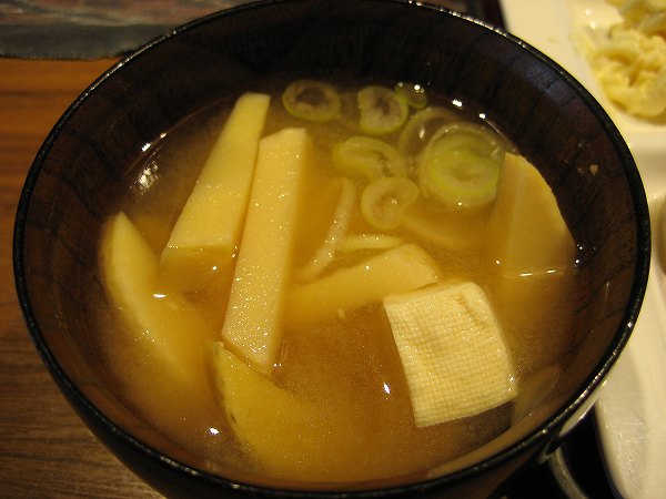 28.竹の子と豆腐のお味噌汁.jpg
